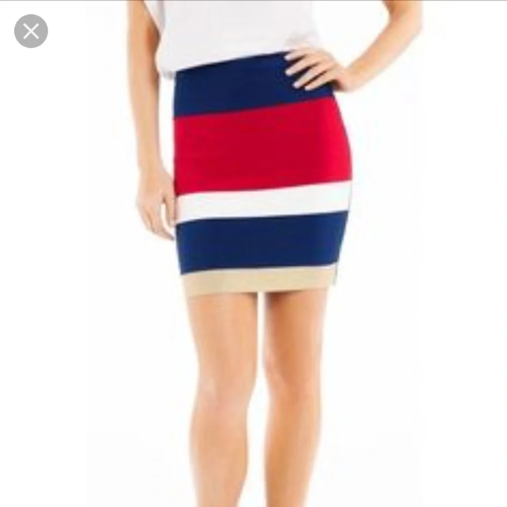 Marciano mini bodycon skirt. New w/o tags Y2K style stripe nautical Americana